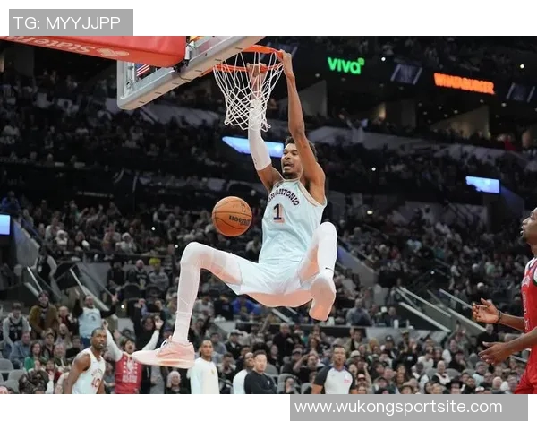 爵士与马刺激战全场罚球大战共计79次罚球成比赛关键因素 爵士与马刺激战全场罚球大战共计79次罚球成比赛关键因素