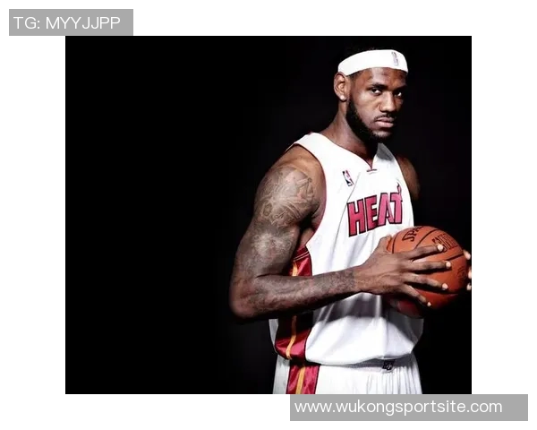 詹姆斯强调灵活调整打法是球员适应球队的重要生存智慧