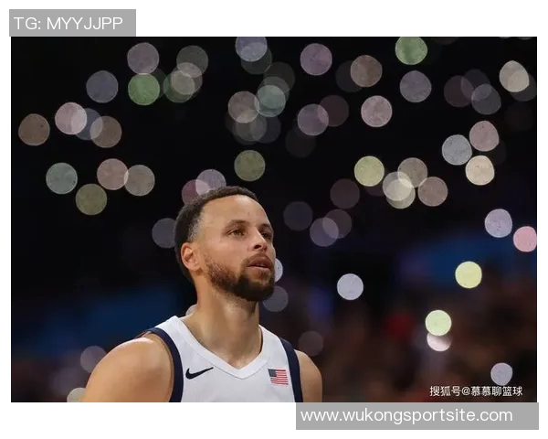 科尔称赞库里是球队核心一切战术围绕他展开