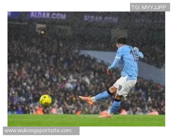 谢尔基与萨维尼奥携手进球庆祝联赛杯晋级半决赛精彩瞬间 谢尔基与萨维尼奥携手进球庆祝联赛杯晋级半决赛精彩瞬间