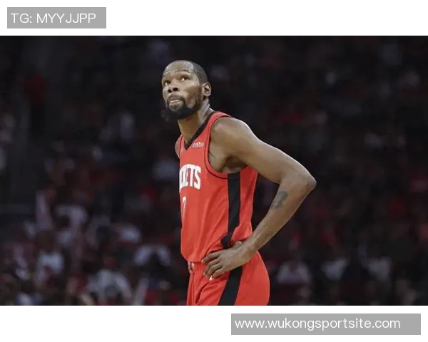 杜兰特轻松砍下24分8助攻创赛季新高展现全能表现